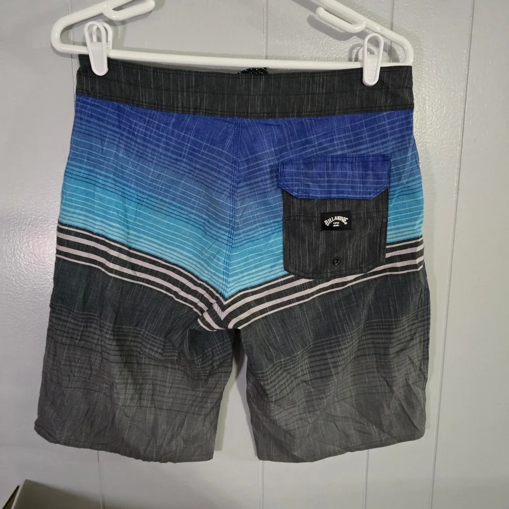 Billabong Board Shorts Mens 29 Blue Grey Striped Recycler All Day Pro Trunks‎